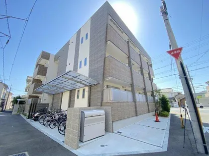 フィアスコート羽衣【1階】の外観