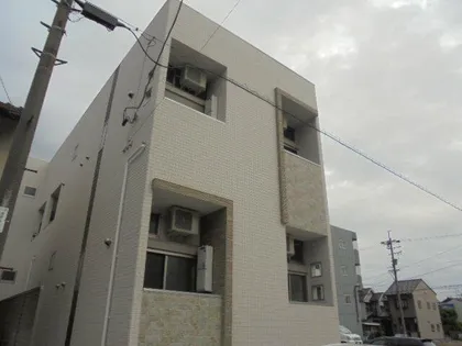 ハーモニーテラス靖国町【1階】の外観