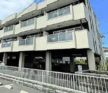 スパ・フランコルシャン【1階】の外観