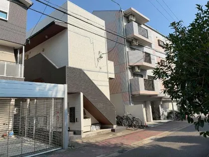 カーサ9名駅【2階】の外観