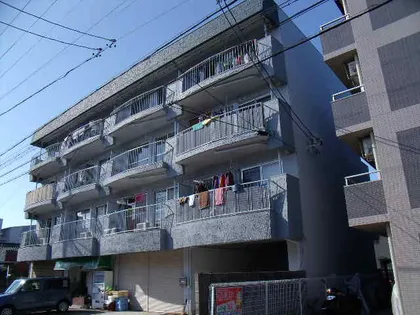 生駒マンション【203号室】の外観