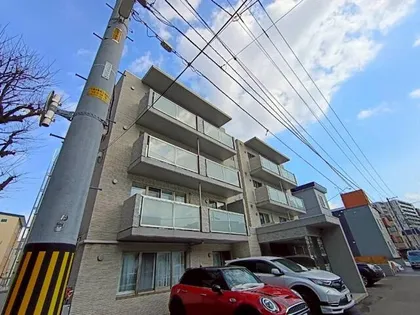 ⅠⅩⅢ表参道【4階】の外観