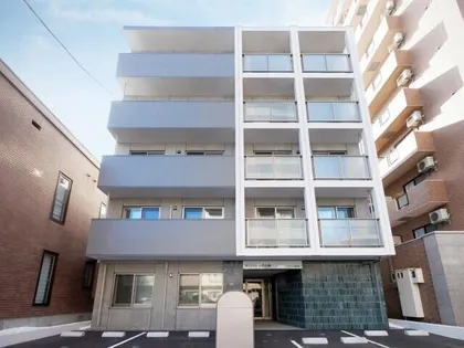 アリュール南6条【5階】の外観