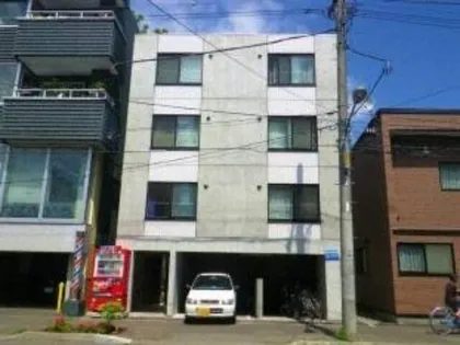 ラプレッツアグルーN12【3階】の外観