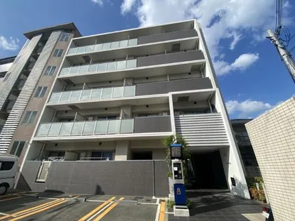 LACASA江坂の画像