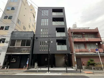 アストロ上本町【2階】の外観