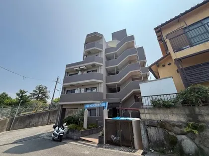 シャトル西神戸【3階】の外観
