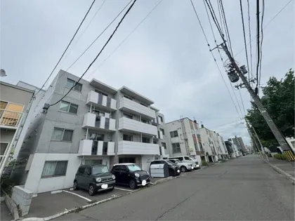 インフィニト平岸一条【1階】の外観