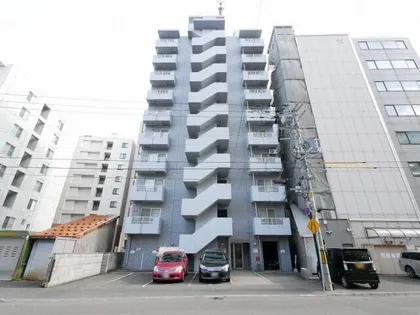 KN南1条マンションの画像