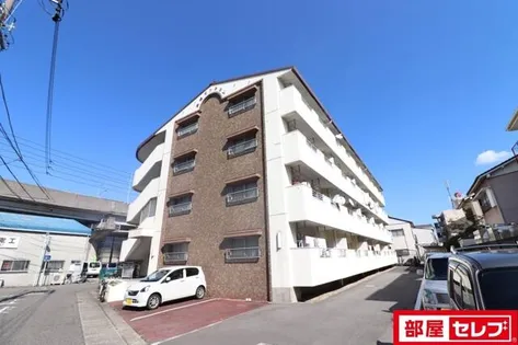 赤城マンションの画像