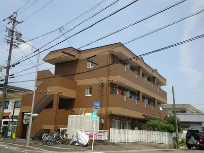 アメニティ鈴木【2階】の外観