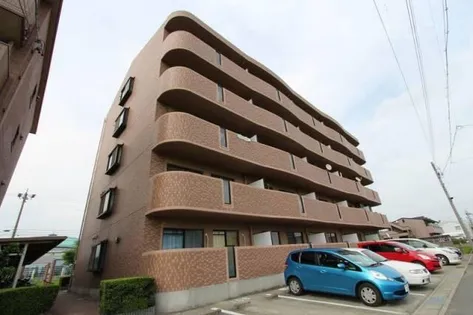 ファミール宮の画像