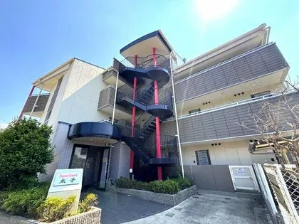 サニーコート太子【4階】の外観