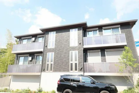 シャーメゾン 翠の画像