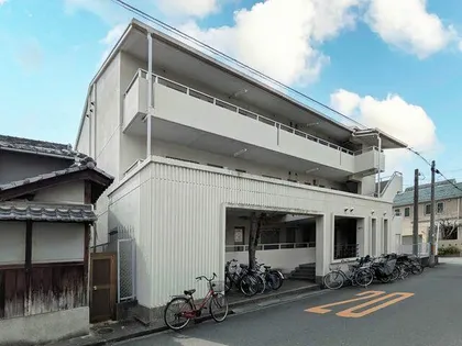 ラクール上小阪の画像