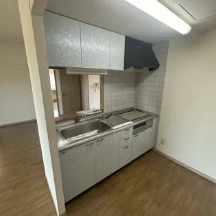 秀弐番館【101号室】のキッチン