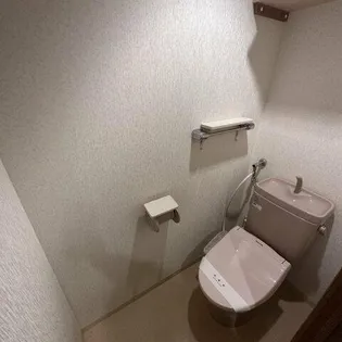 秀弐番館【302号室】の内装