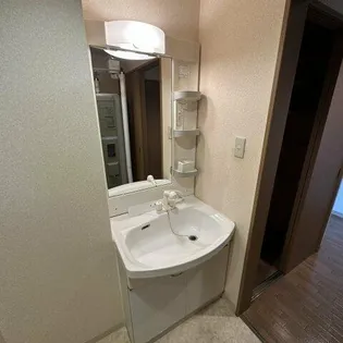 秀弐番館【602号室】の内装