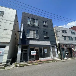 Y1ビルの画像