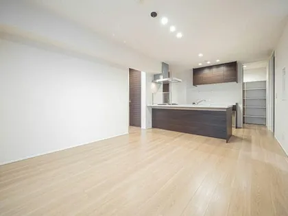 シャトードール プレミア【0202号室】の外観