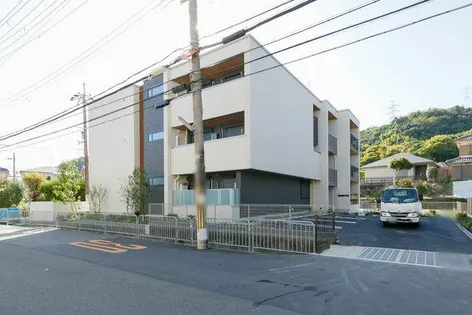 シャーメゾン エヌーノの画像