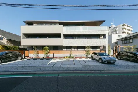 シャーメゾン ワイズベルの画像