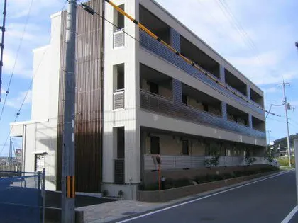 ブリリアント ガーデン(A棟)【A102号室】の外観