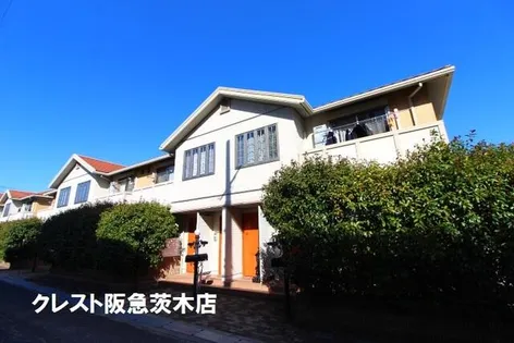 アルバ カーサA棟 B棟の画像