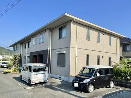 ファミール桜C棟【0102号室】の外観