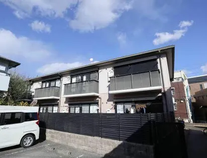 カーターズ グローヴの画像