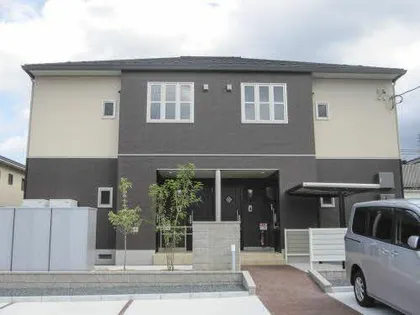 アーバンヒルズ【2階】の外観