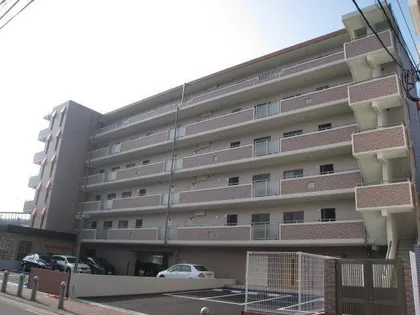 カルーシェ駅南の画像