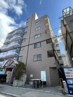 リバティ内代の画像