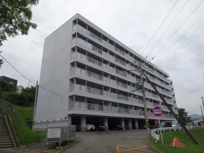 湯倉団地2号棟の画像