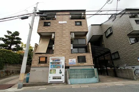 レディバッグ西新【2階】の外観