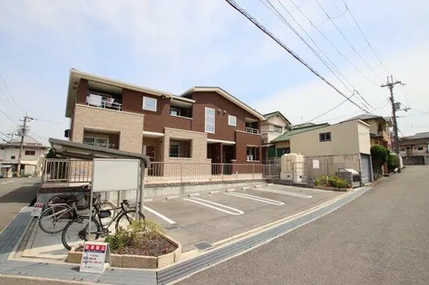 フォンデ【2階】の外観