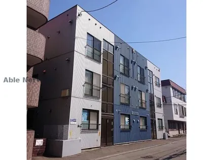 ロミ円山【3階】の外観