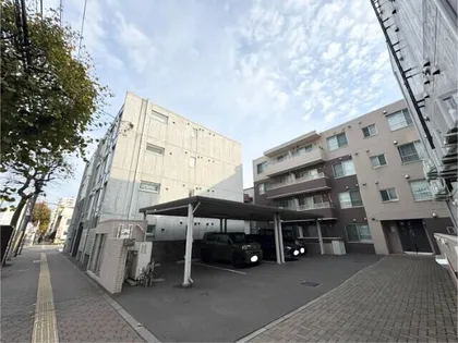 フェリース豊平【4階】の外観