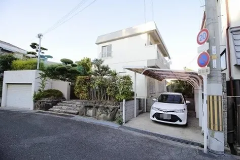 大阪府茨木市下穂積4丁目【一戸建】の外観