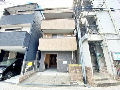 カサ・ベアータ【1階】の外観