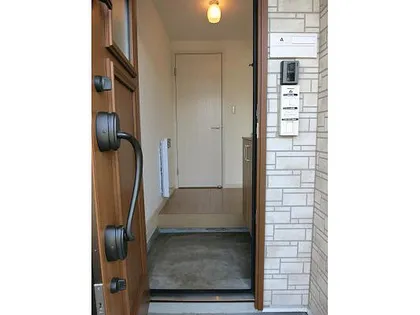 グランツ富岡【E号室】の玄関