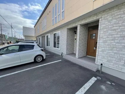 グランツ富岡【E号室】の玄関