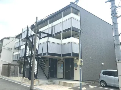 レオパレスパサート【3階】の外観