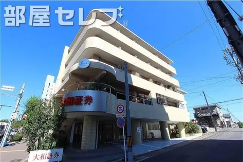 アイルモネ山手【4階】の外観