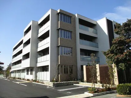 E-smile 榎【1階】の外観