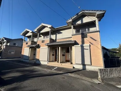 スプリングヒルズ【1階】の外観