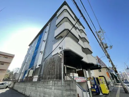 グランドハイツカワハラ【4階】の外観
