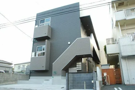 クレオ竹下の画像