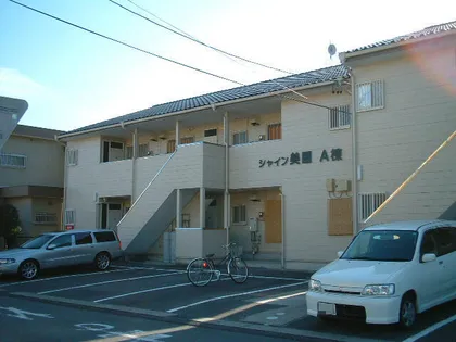 シャイン美園A【2階】の外観