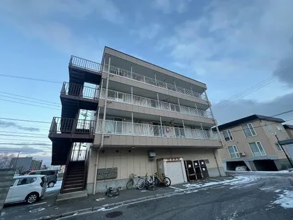 ピュアパレス【302号室】の外観